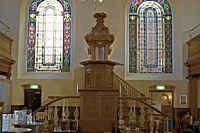 The pulpit in Georges Meeting House
