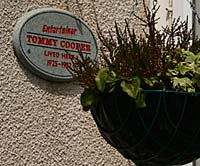 Plaque to Tommy Cooper