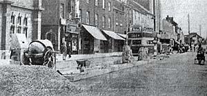 Building the air raid shelter in the middle of Sidwell Street