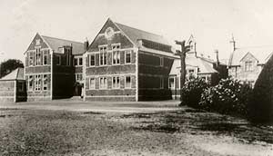 Heles School