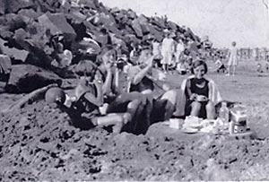 Dawlish beach picnic