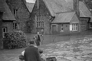 Exwick School is flooded