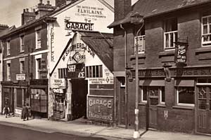 Garage Longbrook Street