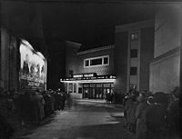 Queuing in 1932