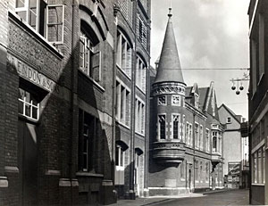 Police station, Waterbeer Street